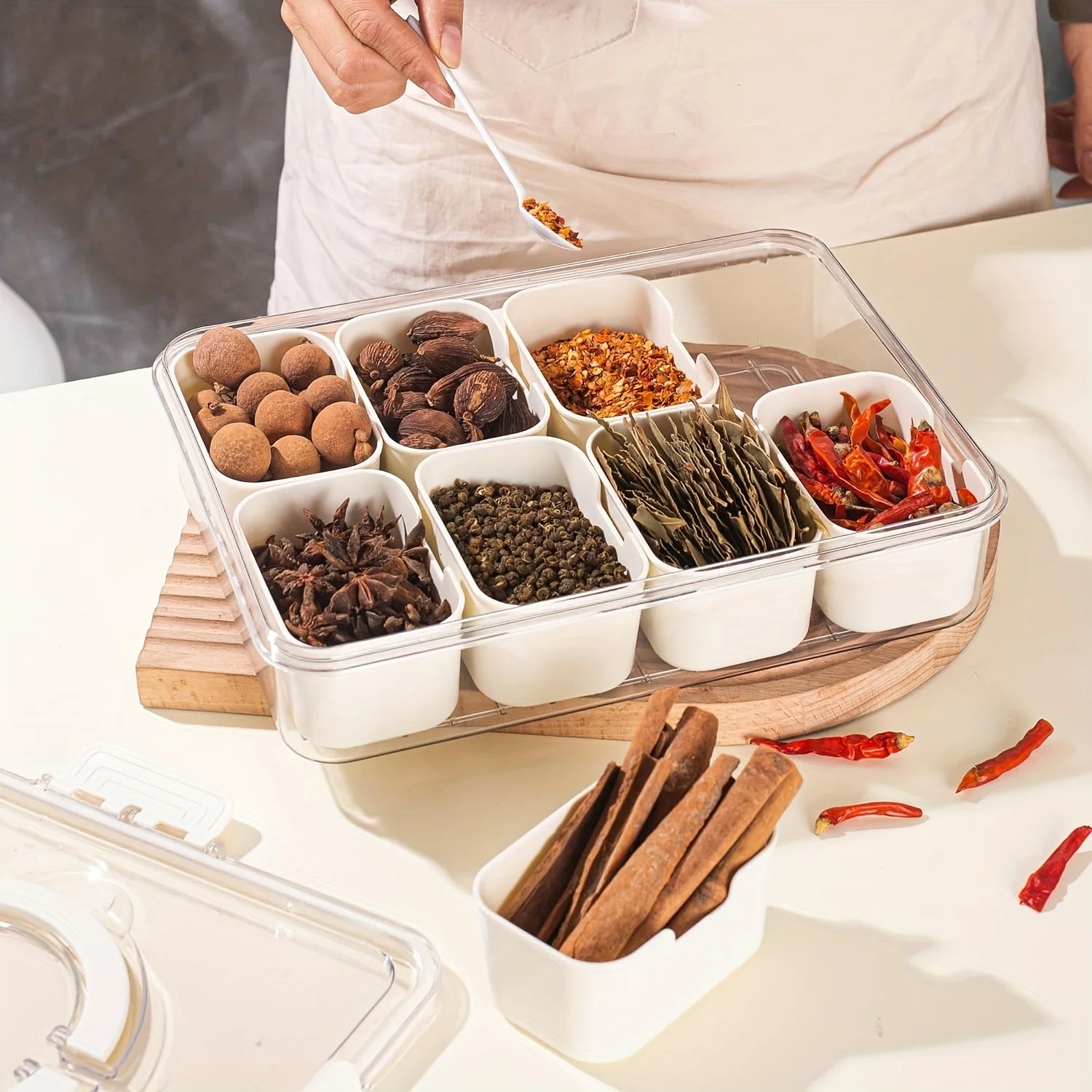 8 Grid Snack Box With Lid Portable Travel Charcuterie Board Refrigerator Food Storage Organizer Container